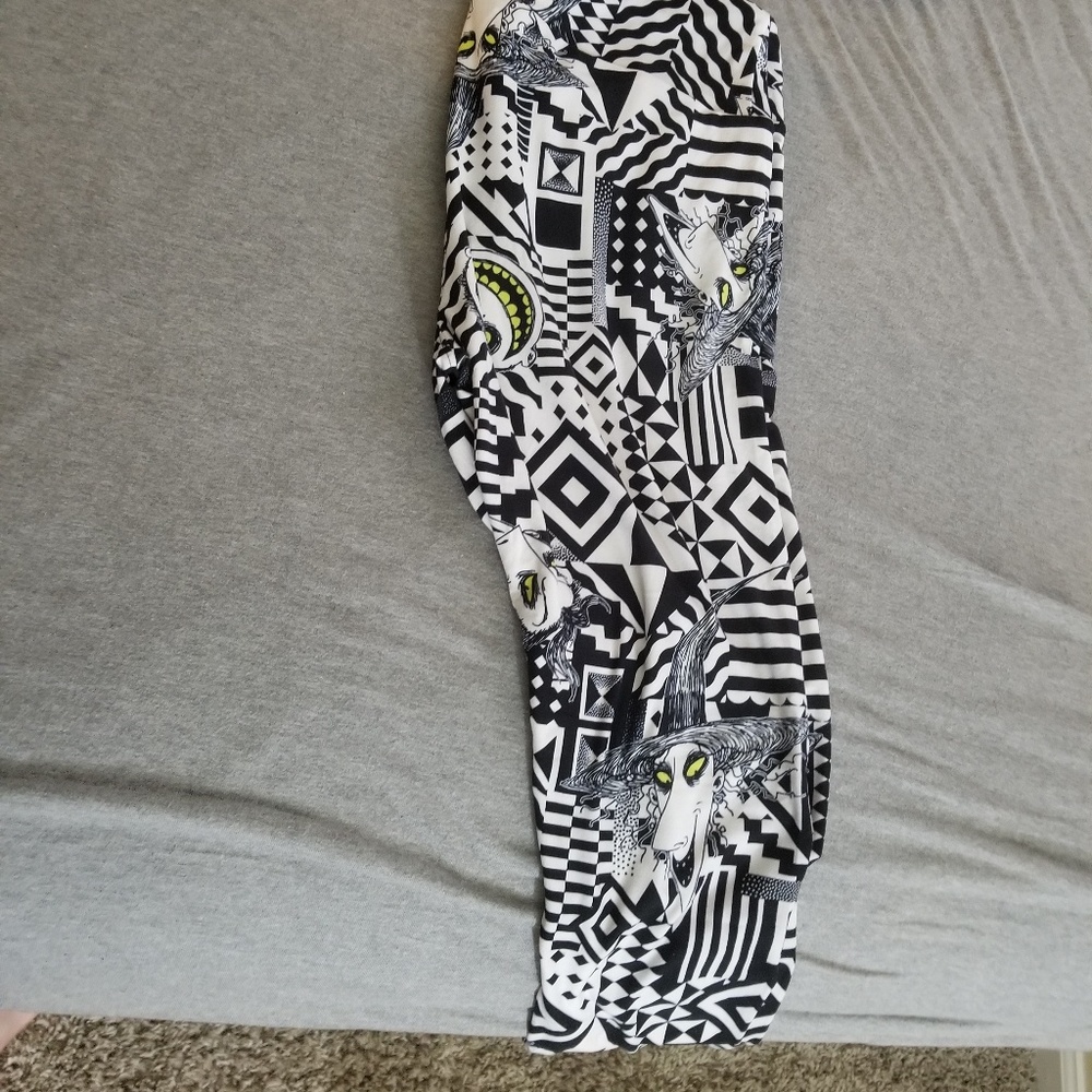 Disney villain leggings!